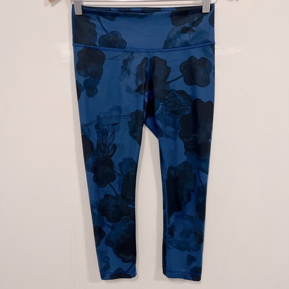 Lululemon Wunder Under Crop II *Full-On Luxtreme Jumbo Inky Floral 4 - Picture 9 of 16